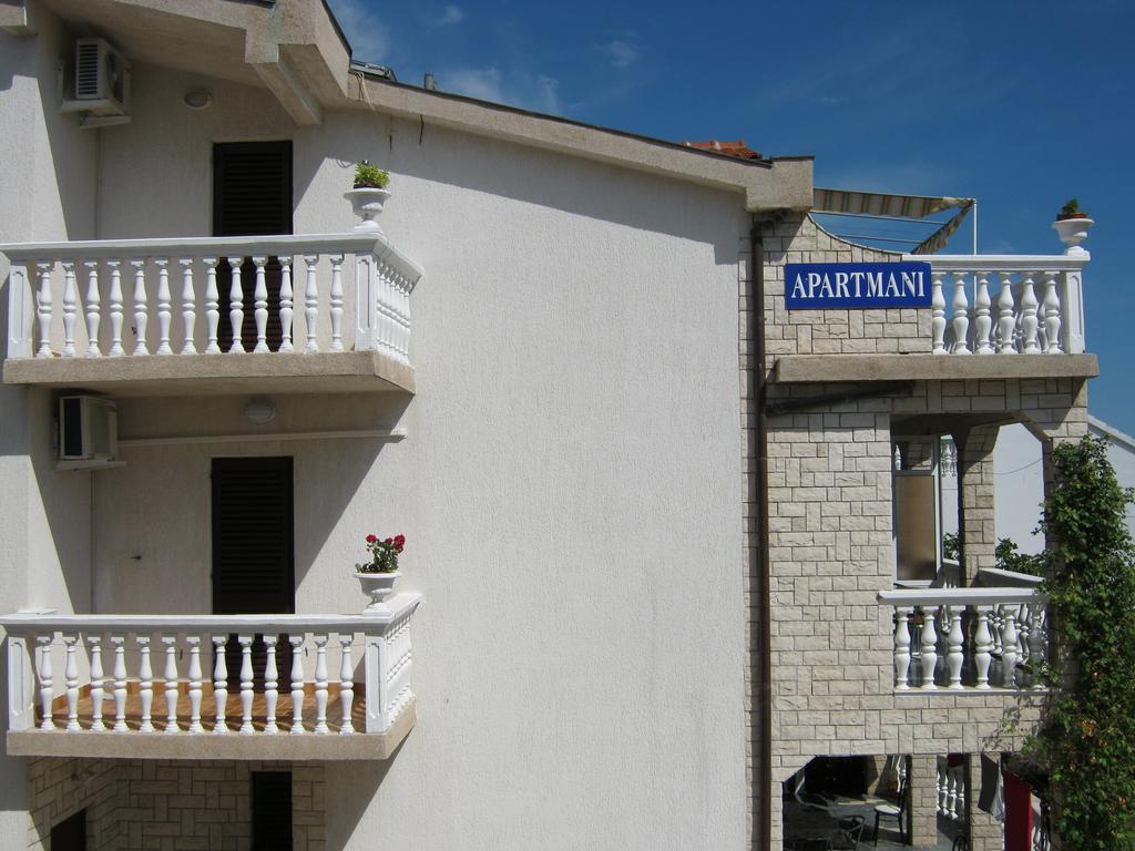 Tribalj Apartments Nestor מראה חיצוני תמונה