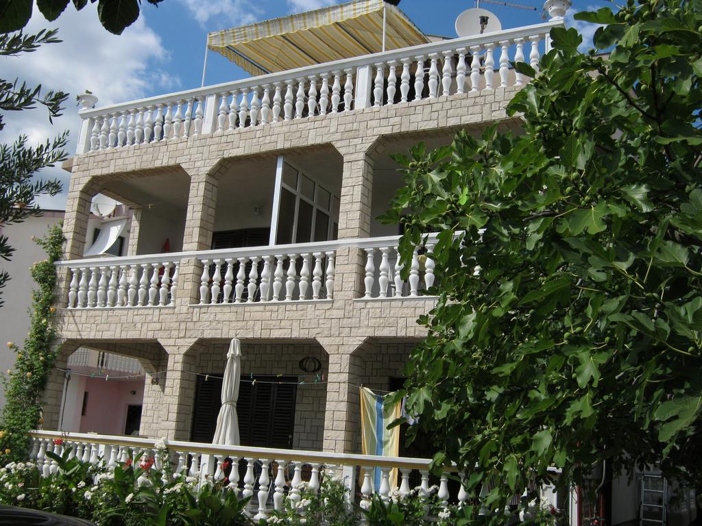 Tribalj Apartments Nestor מראה חיצוני תמונה